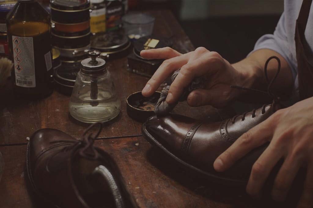 Реставрация обуви и сумок